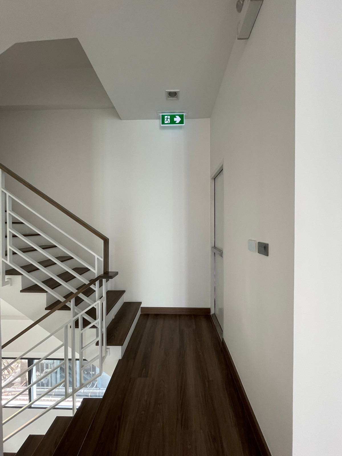 For SaleHome OfficeRamkhamhaeng, Hua Mak : Luxurious 5-story home office for sale, Metier Rama 9 project (Metier Rama 9), designed under the concept of superiority. Private parking for up to 6 cars