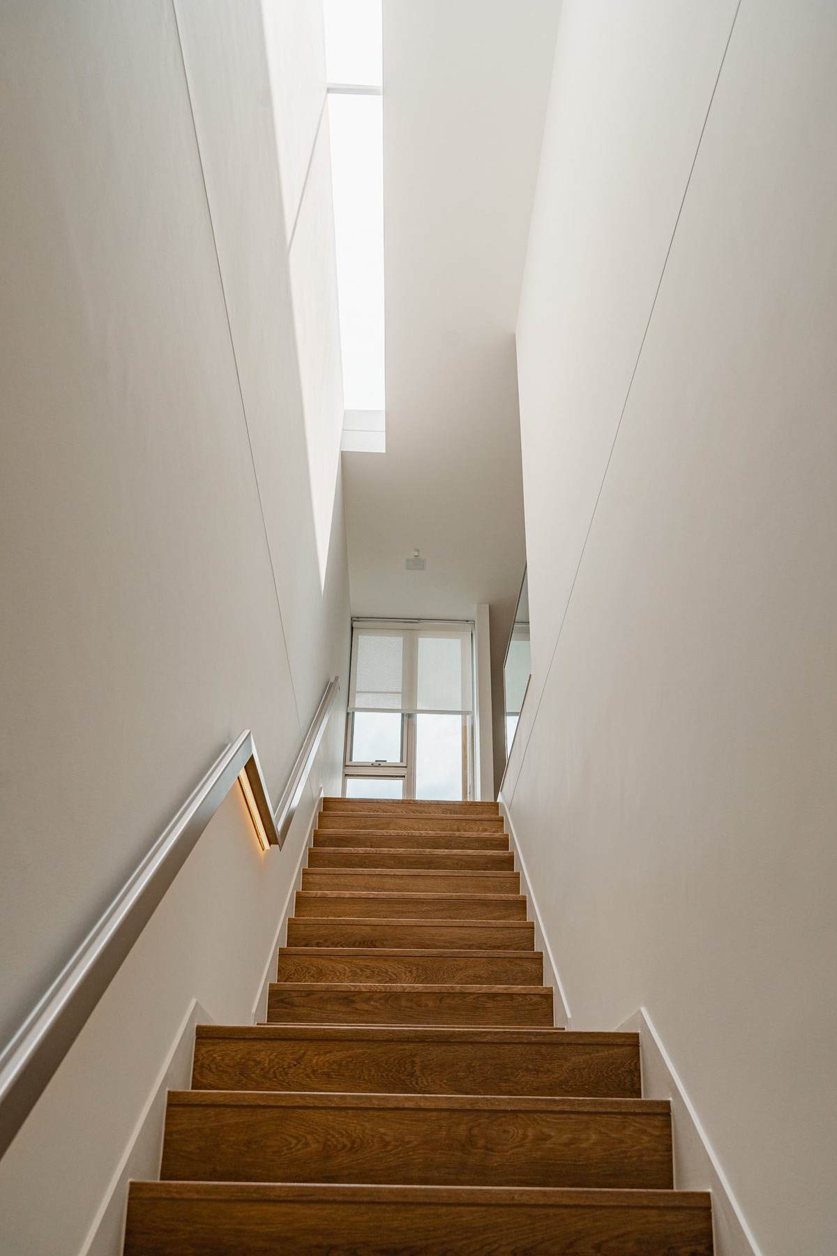 บ้านพัฒนาการ ศรีนครินทร์ : VIVE Rama 9 บ้านเดี่ยว 3 ชั้น ทำเลศักยภาพ ใกล้ทางด่วนและโรงเรียนนานาชาติ Please call: 062-496-6454