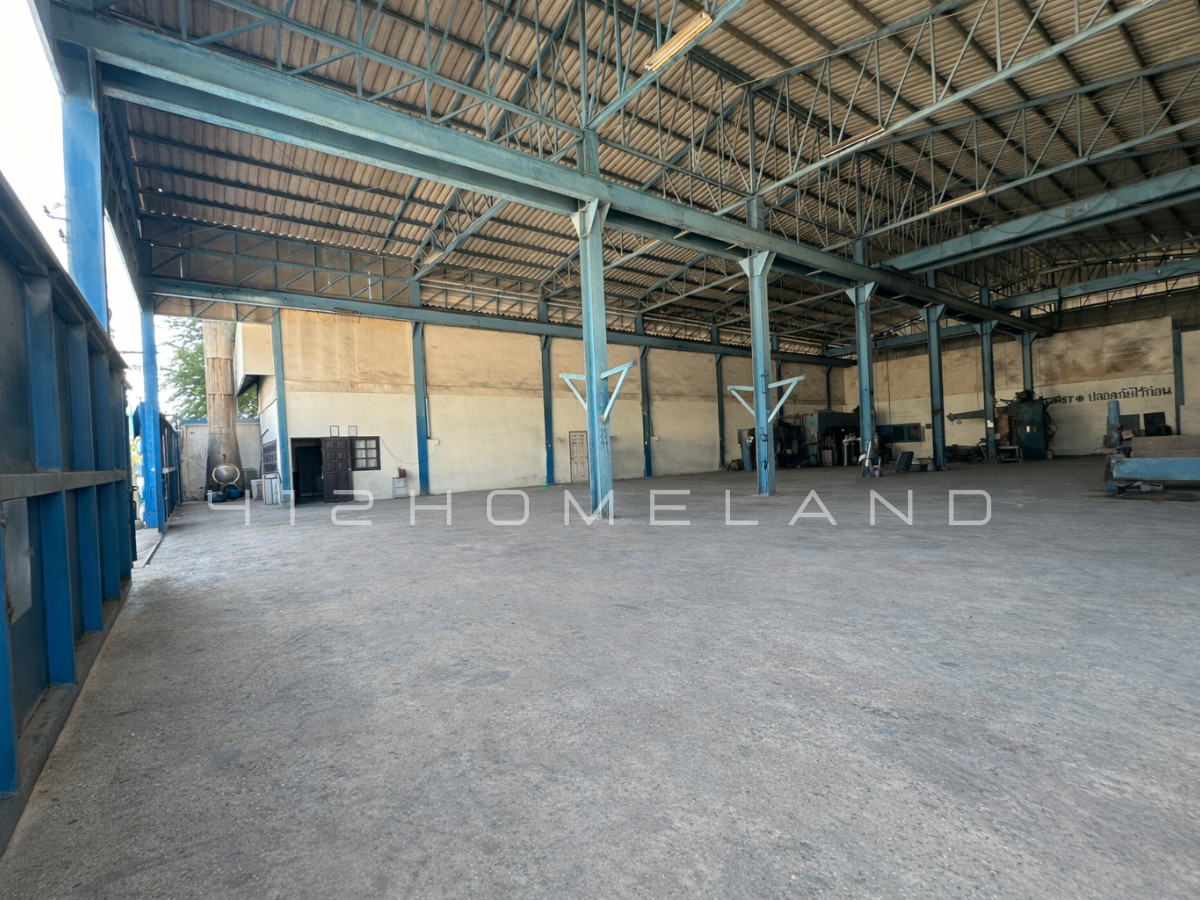 For SaleFactorySamut Prakan,Samrong : Factory + office for sale, 1,300 sq m., purple layout, area 1 rai, industrial location, water and electricity ready, large vehicles easy to get in and out.