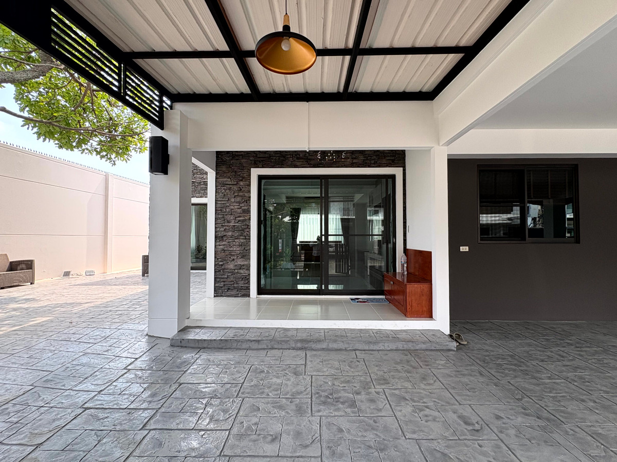 For SaleHouseBangna, Bearing, Lasalle : If you are looking for a house with a quiet corner. But close to convenience The latter is the answer, Manthana 1 Bangna Km.7.