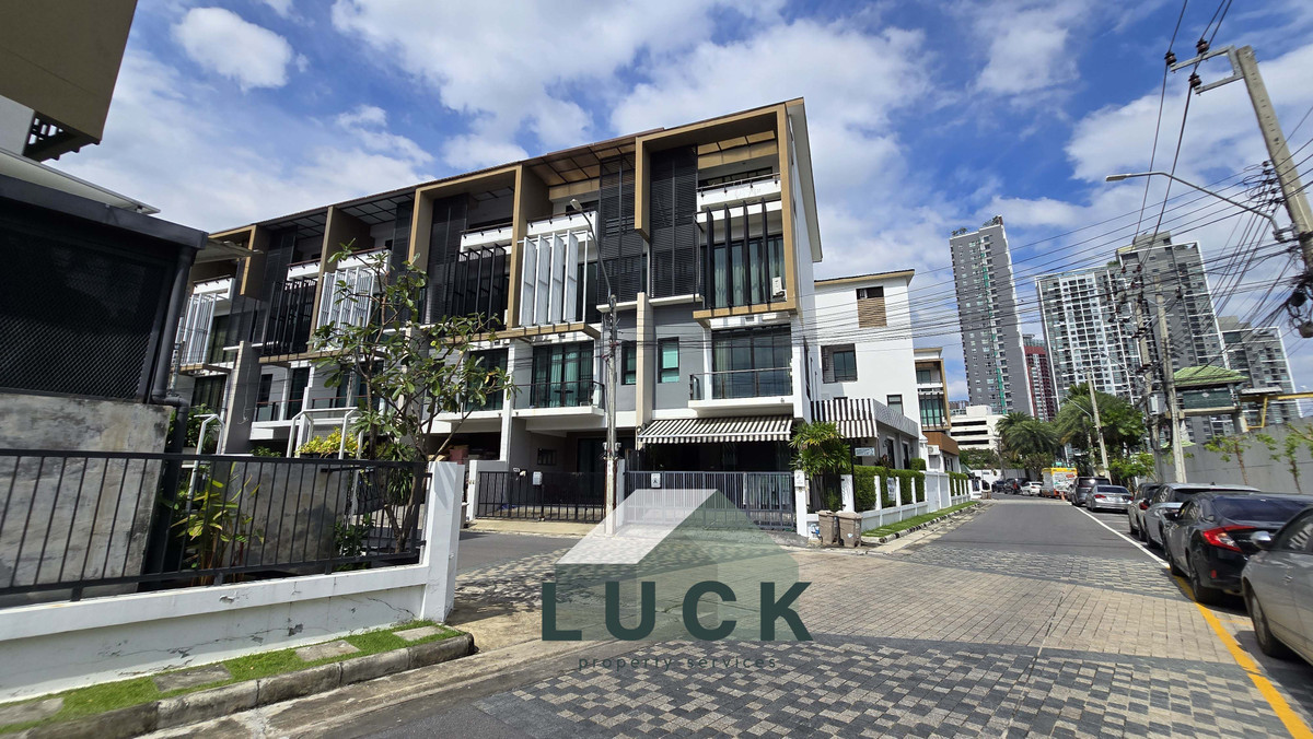 For SaleTownhomeOnnut, Udomsuk : LUCK 🏠Townhome for sale Bless Town Sukhumvit 50