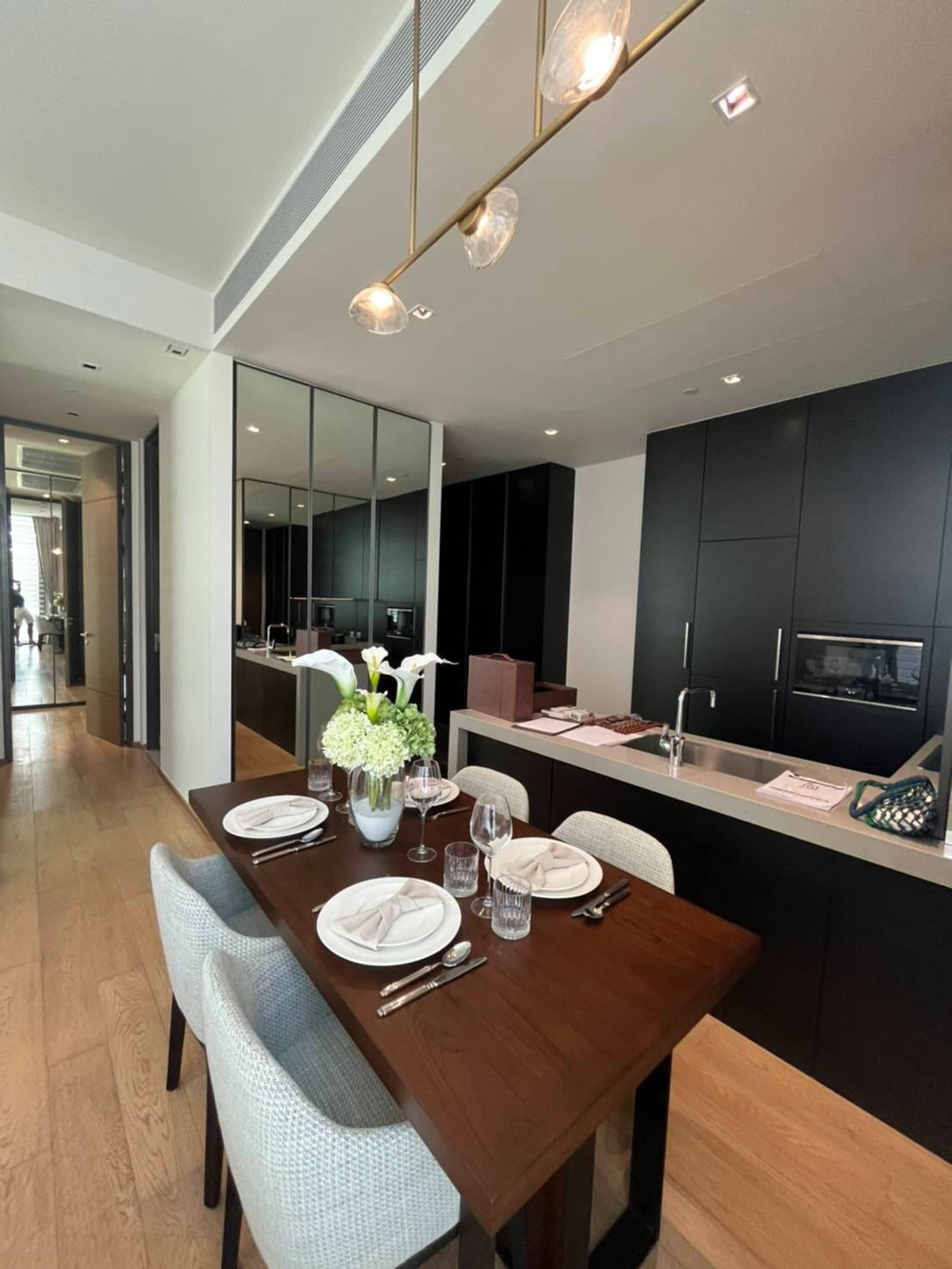 ให้เช่าคอนโดวิทยุ ชิดลม หลังสวน : ให้เช่า คอนโดหรู 28 CHIDLOM  ห้องใหญ่ ห้องมุม ใกล้ BTS ชิดลม 