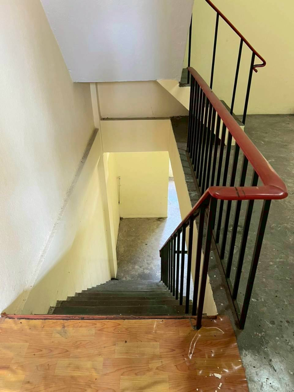 For SaleHome OfficeMin Buri, Romklao : Commercial building for sale, 3.5 floors, Sri Prajak Villa 1-2 (Ramkhamhaeng 156), Saphan Sung District, Bangkok, price 3,700,000 baht.