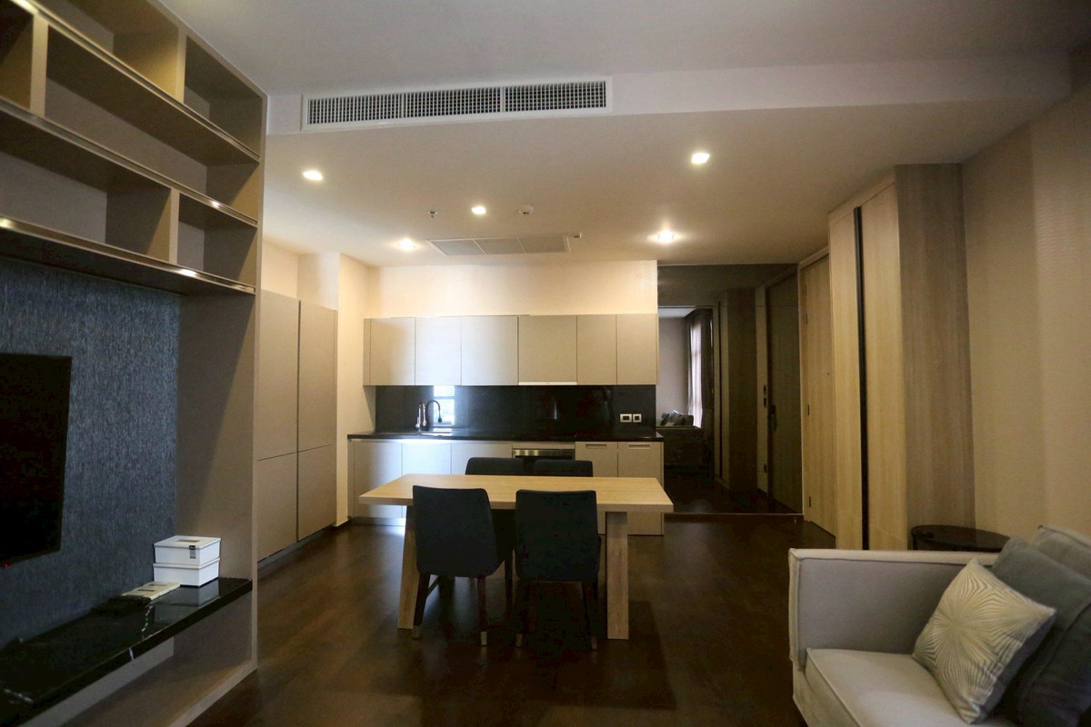 For RentCondoSukhumvit, Asoke, Thonglor : Condo The XXXIX by Sansiri, convenient travel, close to BTS, has a shuttle, fully furnished, ready to move in!