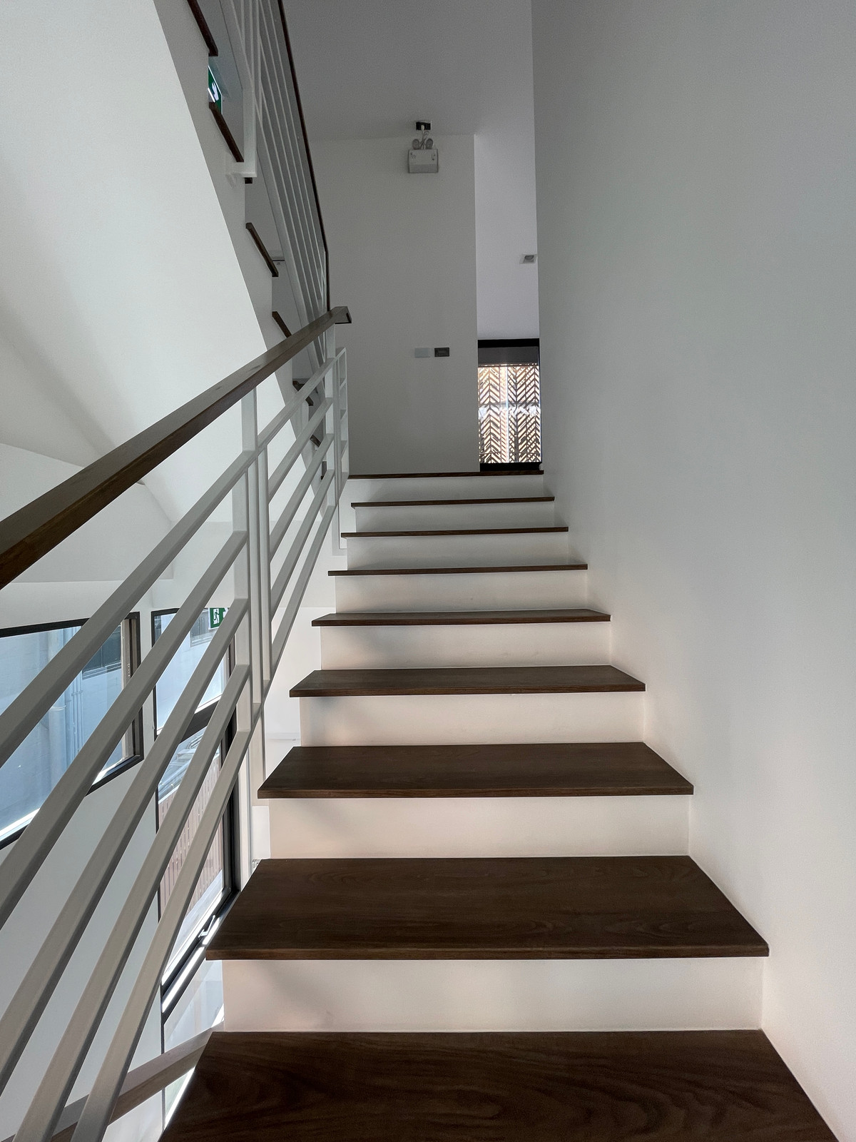 For SaleHome OfficeRamkhamhaeng, Hua Mak : Luxurious 5-story home office for sale, Metier Rama 9 project (Metier Rama 9), designed under the concept of superiority. Private parking for up to 6 cars