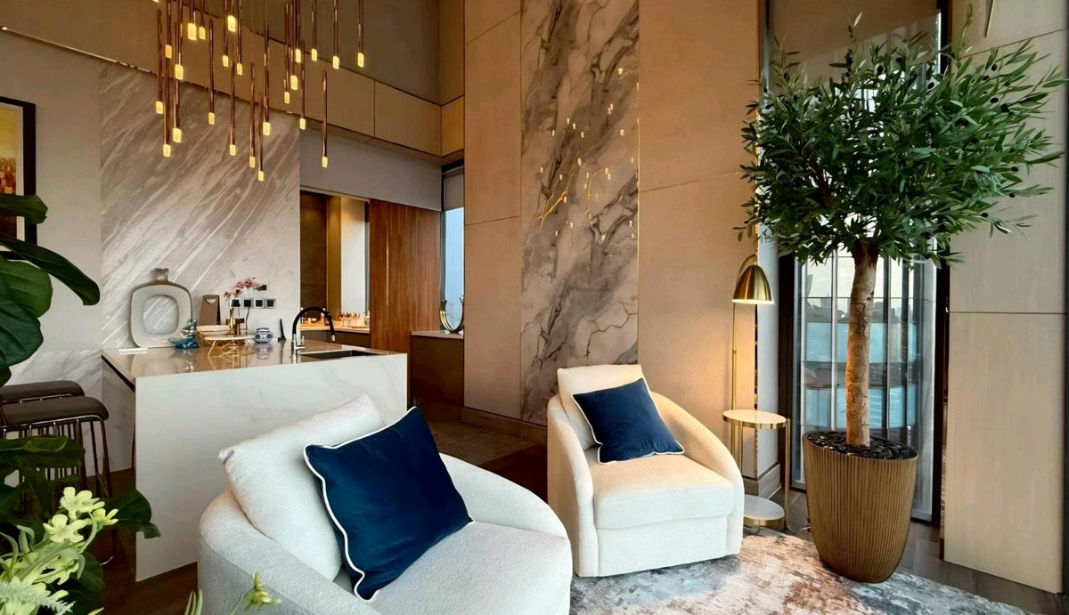 CondoRama9, Petchburi, RCA : The Ultimate Trophy Asset : Brand New Ultra-Luxury Duplex Penthouse at 📍THE ESSE at Singha Complex | 300 Sq.m. Panoramic Skyline Views🚀