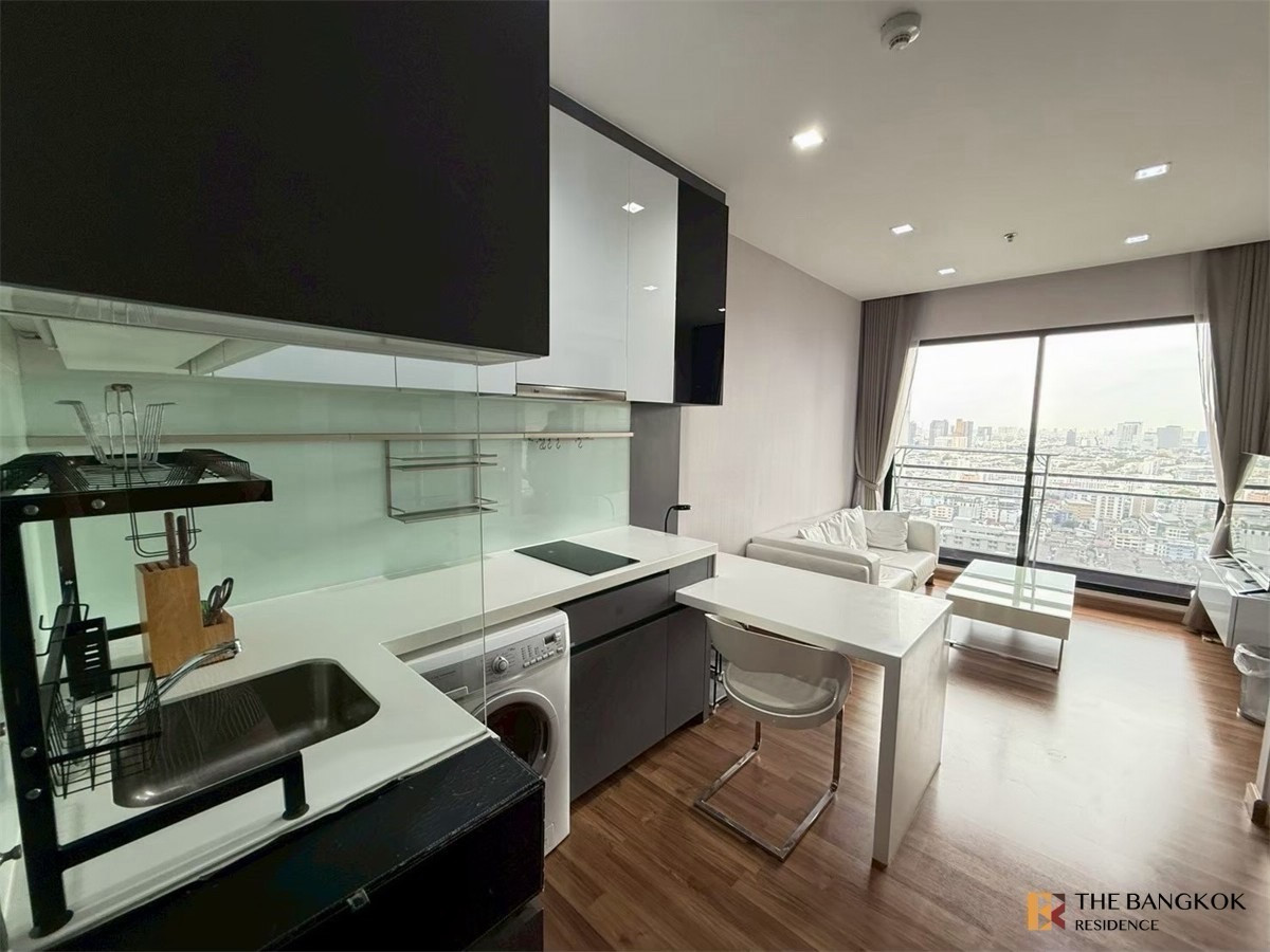 ให้เช่าคอนโดรัชดา ห้วยขวาง : 🔥 Hot Rent! IVY Ampio 1BR 45sqm Only 26K Near MRT by Cherlyn