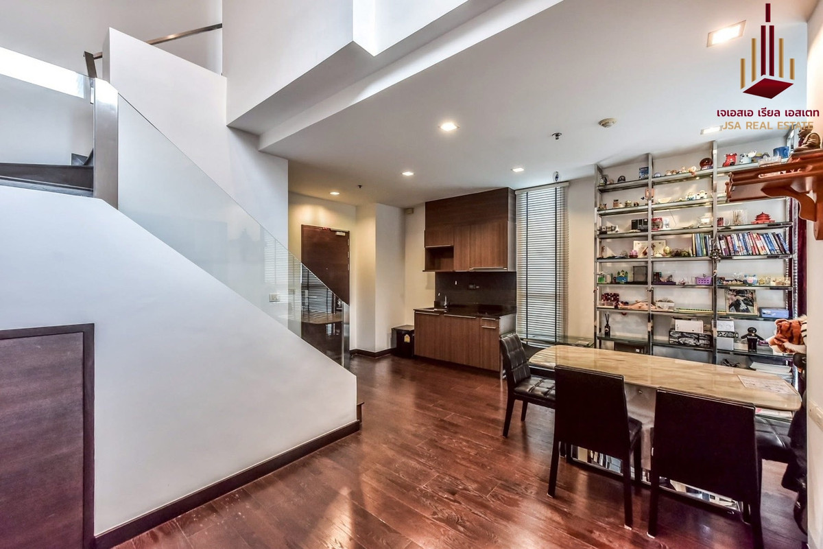 For SaleCondoRatchathewi,Phayathai : ✨ For Sale: Ideo Q Phayathai Condo ✨ 💰 Only 9,600,000 THB