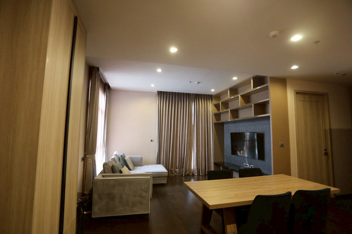 For RentCondoSukhumvit, Asoke, Thonglor : Condo The XXXIX by Sansiri, convenient travel, close to BTS, has a shuttle, fully furnished, ready to move in!