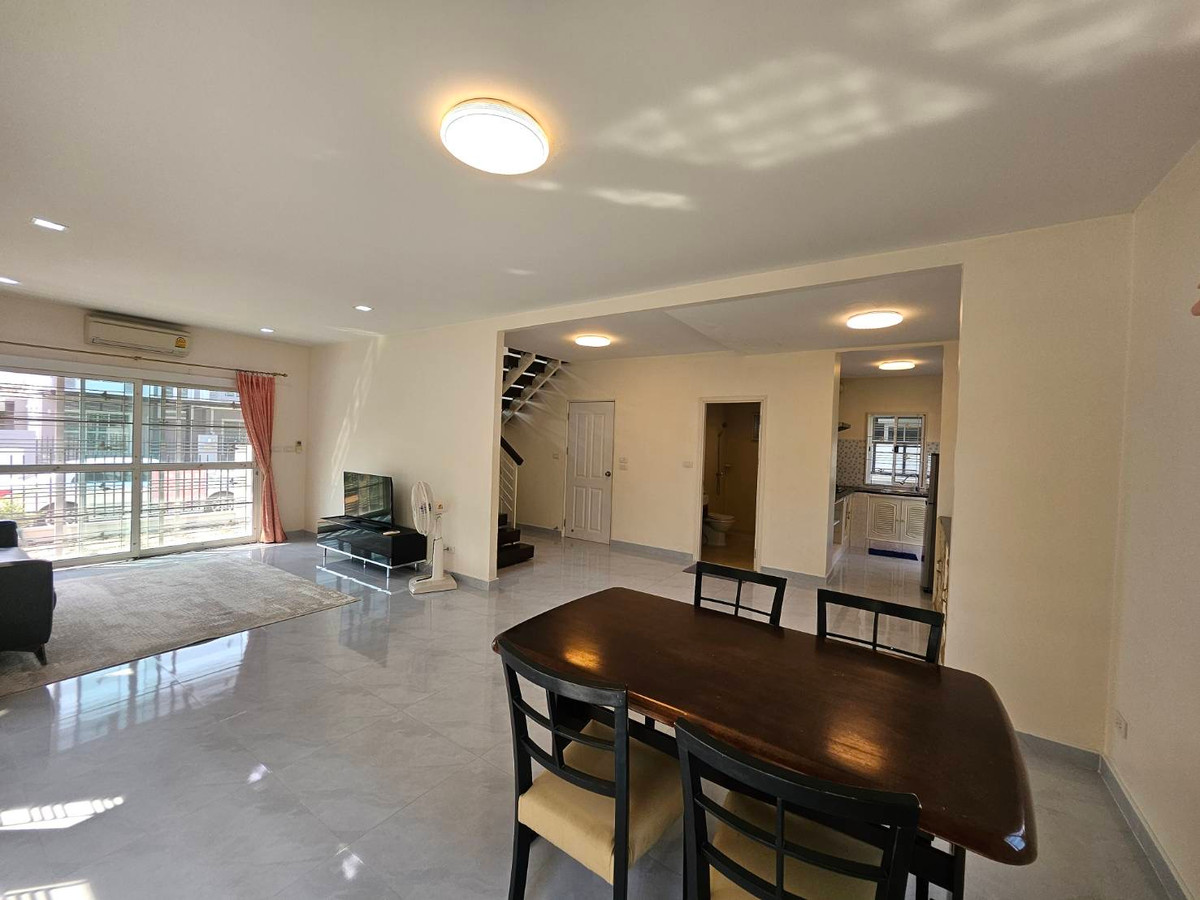 For RentHouseNonthaburi, Bang Yai, Bangbuathong : Single house for rent in Bang Yai | Widest backyard in the project, next to the main road | Near Central Westgate & MRT Pruksa Village Scenery 28