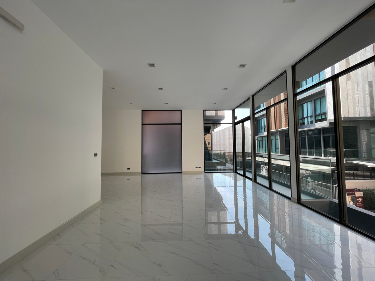 For SaleHome OfficeRamkhamhaeng, Hua Mak : Luxurious 5-story home office for sale, Metier Rama 9 project (Metier Rama 9), designed under the concept of superiority. Private parking for up to 6 cars