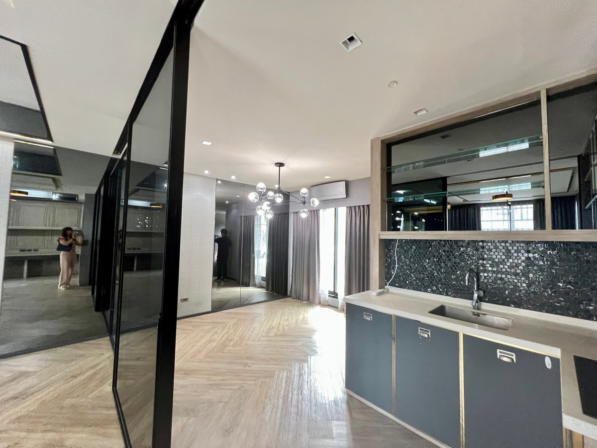 ให้เช่าโฮมออฟฟิศเลียบทางด่วนรามอินทรา : ให้เช่า ARCO Home Office 4 ชั้น | หลังมุม ทำเล Prime Ekkamai–Ramintra | พื้นที่ใหญ่ 395 ตร.ม. | จอดรถได้สูงสุด 6 คัน