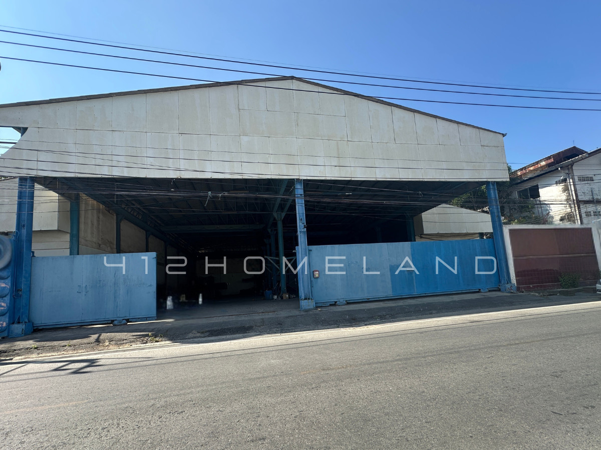 For SaleFactorySamut Prakan,Samrong : Factory + office for sale, 1,300 sq m., purple layout, area 1 rai, industrial location, water and electricity ready, large vehicles easy to get in and out.