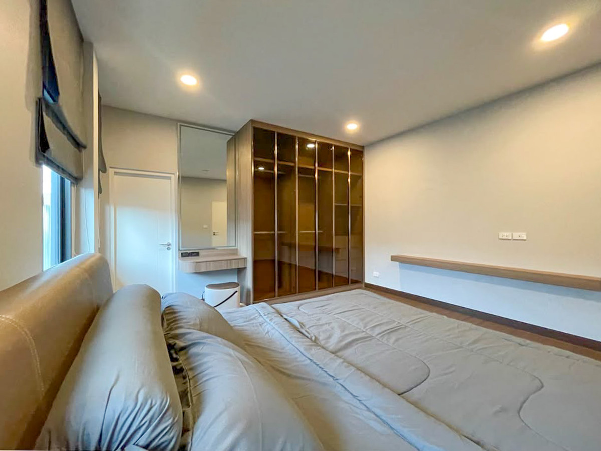 ให้เช่าบ้านบางนา แบริ่ง ลาซาล : The City Bangna 3 บ้านเดี่ยว 4 ห้องนอน 5 ห้องน้ำ พร้อมที่จอด 3 คัน ใกล้ Mega Bangna Please call: 062-496-6454