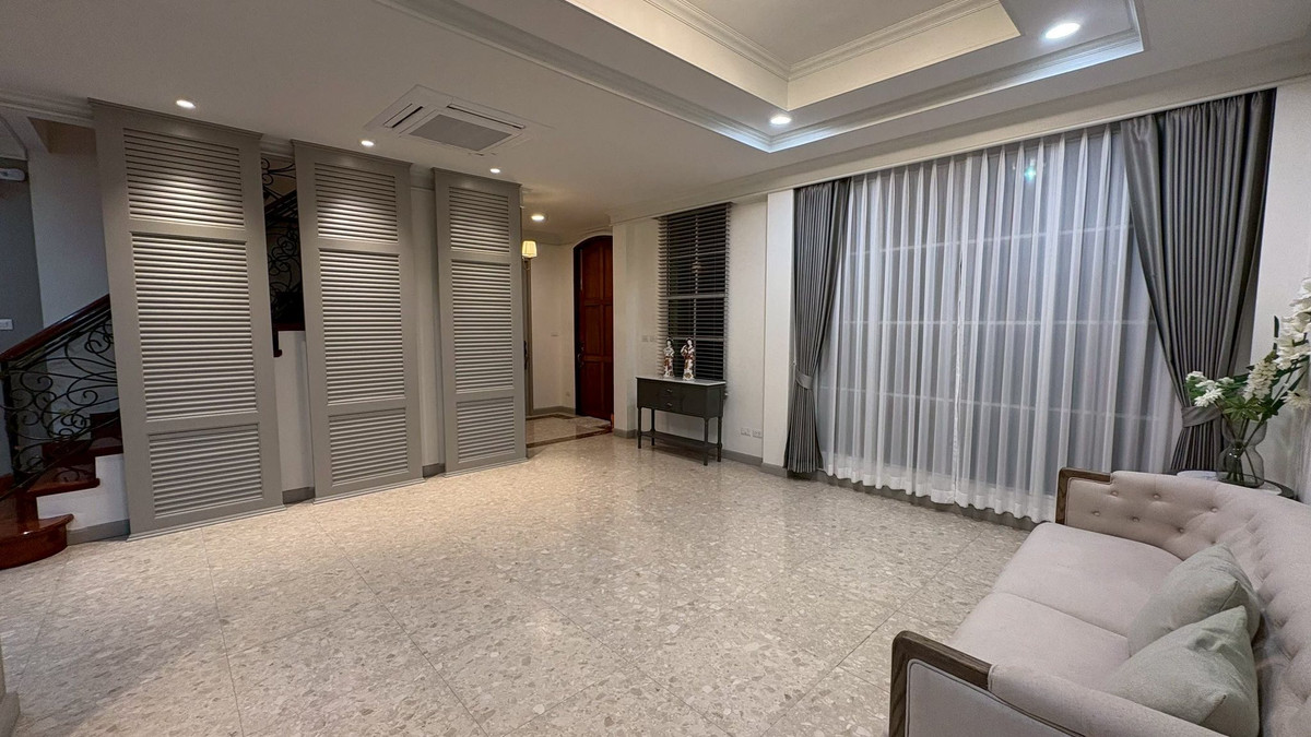 For RentHouseLadkrabang, Suwannaphum Airport : P-2929 For rent! Golden Nakara On Nut 65 ready to move in.