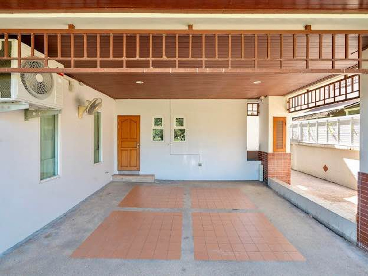 For RentHouseBangna, Bearing, Lasalle : P-2934 Urgent for rent! 2-story detached house in Soi Lasalle Village. Srinakarin side, ready to move in