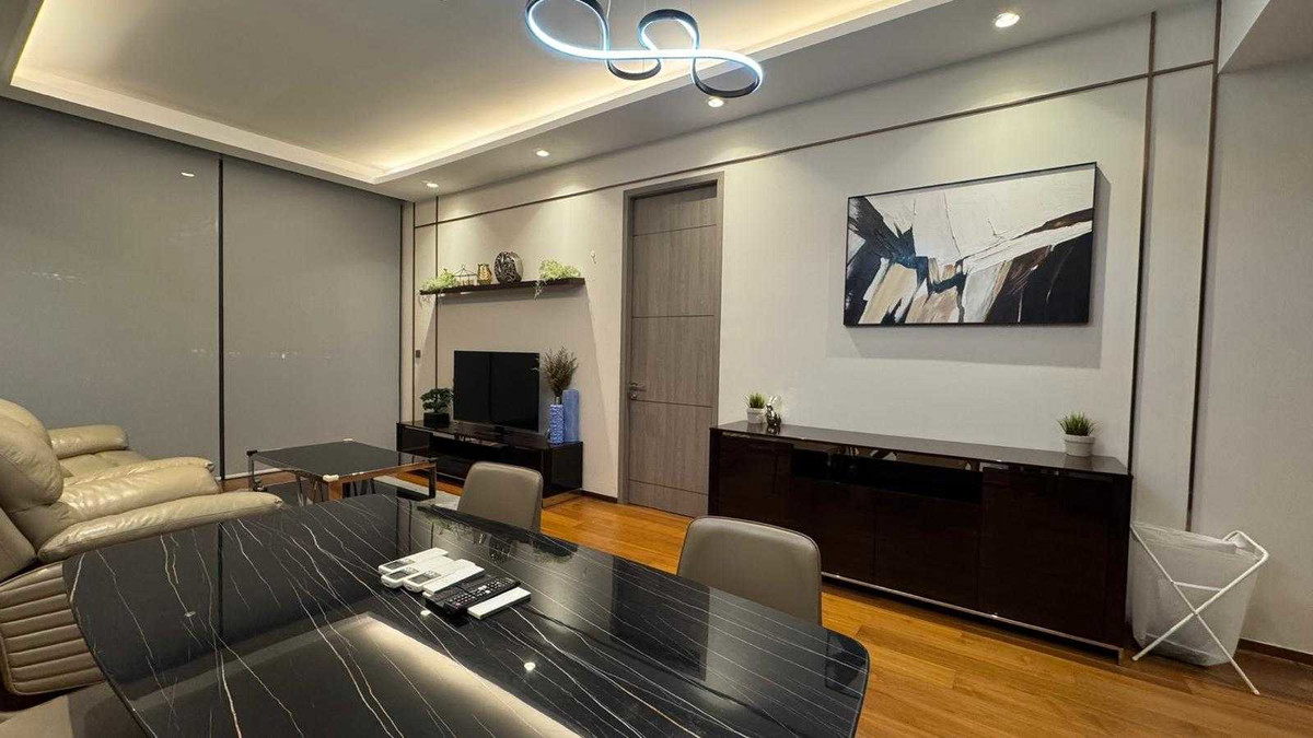 For RentCondoSukhumvit, Asoke, Thonglor : Luxury condo at The Estelle PhromPhong, convenient transportation, close to BTS, shuttle available, beautifully decorated room, fully furnished, ready to move in!
