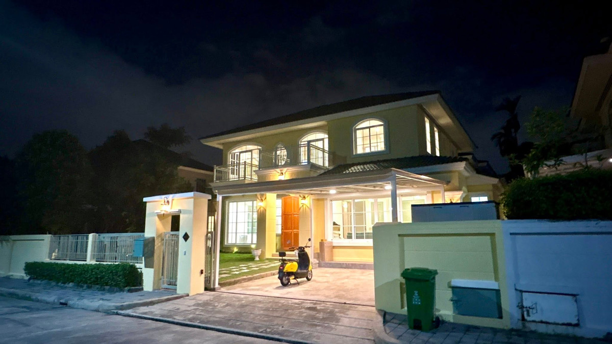 For RentHouseLadkrabang, Suwannaphum Airport : P-2929 For rent! Golden Nakara On Nut 65 ready to move in.