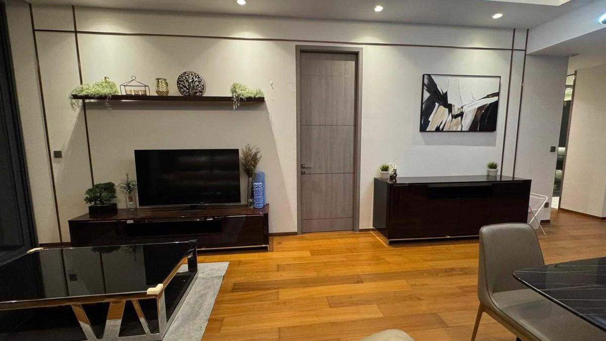 For RentCondoSukhumvit, Asoke, Thonglor : Luxury condo at The Estelle PhromPhong, convenient transportation, close to BTS, shuttle available, beautifully decorated room, fully furnished, ready to move in!