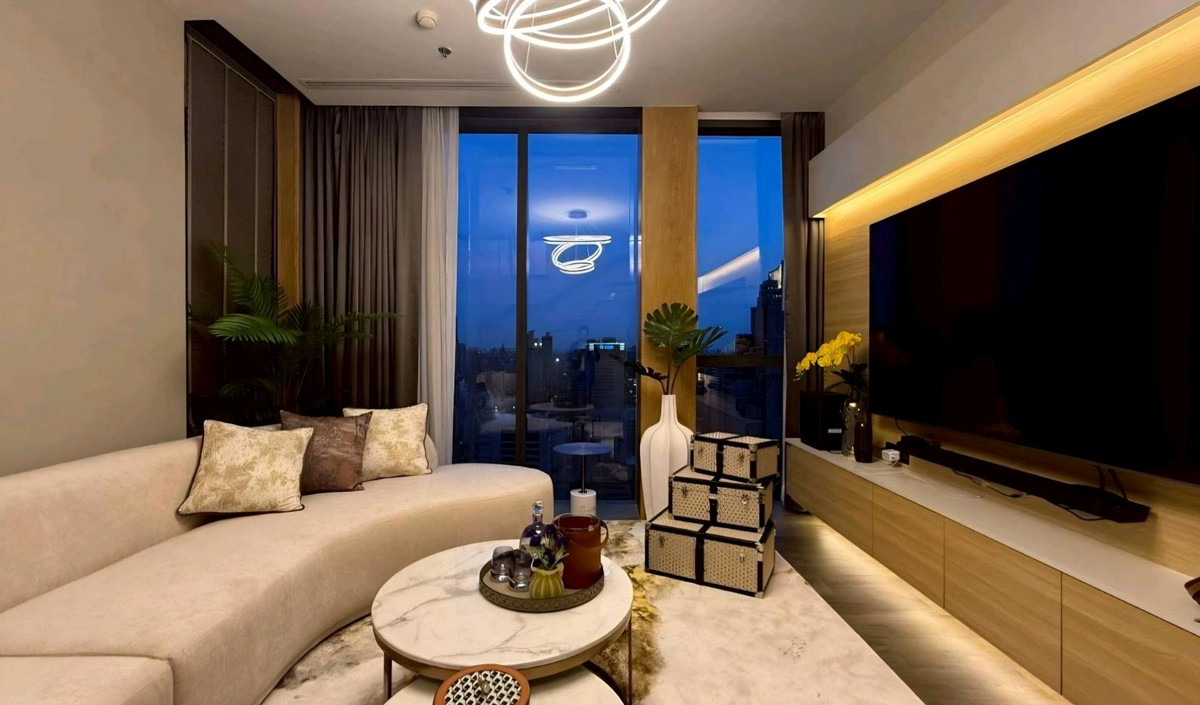 CondoRama9, Petchburi, RCA : The Ultimate Trophy Asset : Brand New Ultra-Luxury Duplex Penthouse at 📍THE ESSE at Singha Complex | 300 Sq.m. Panoramic Skyline Views🚀