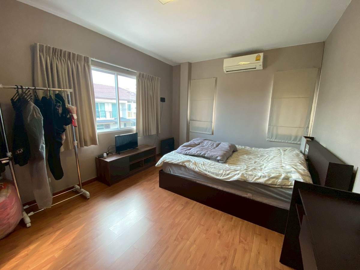 ให้เช่าบ้านนวมินทร์ รามอินทรา : ให้เช่าด่วน บ้านเดี่ยว 4 ห้องนอน หลังมุม  พร้อมเข้าอยู่ ใกล้ทางด่วน สุขาภิบาล 5 สนามบินดอนเมือง 