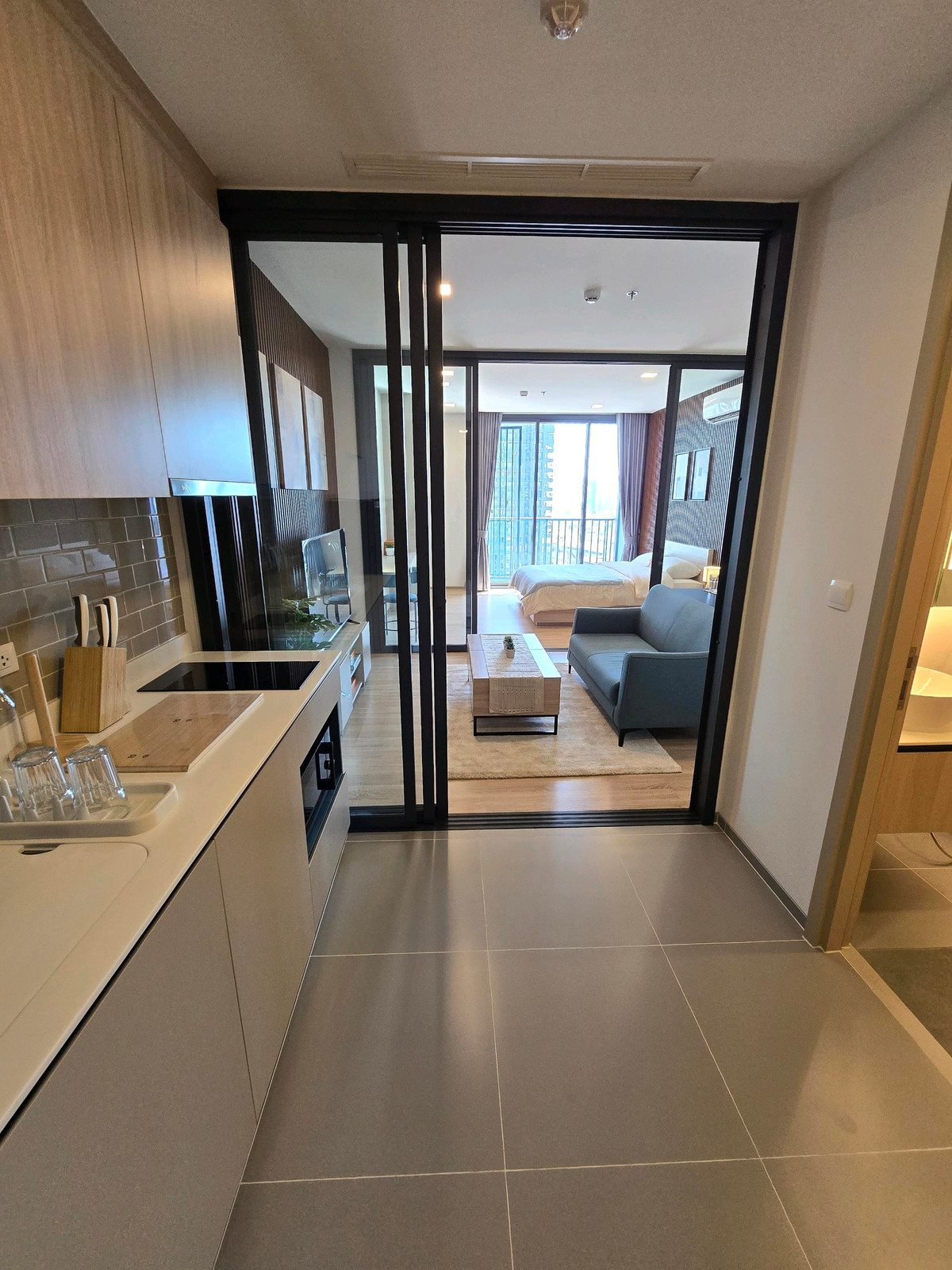 For RentCondoRatchathewi,Phayathai : For Rent 🔥 XT PHAYATHAI 🔥 Fully furnished with appliances, near BTS Phayathai.