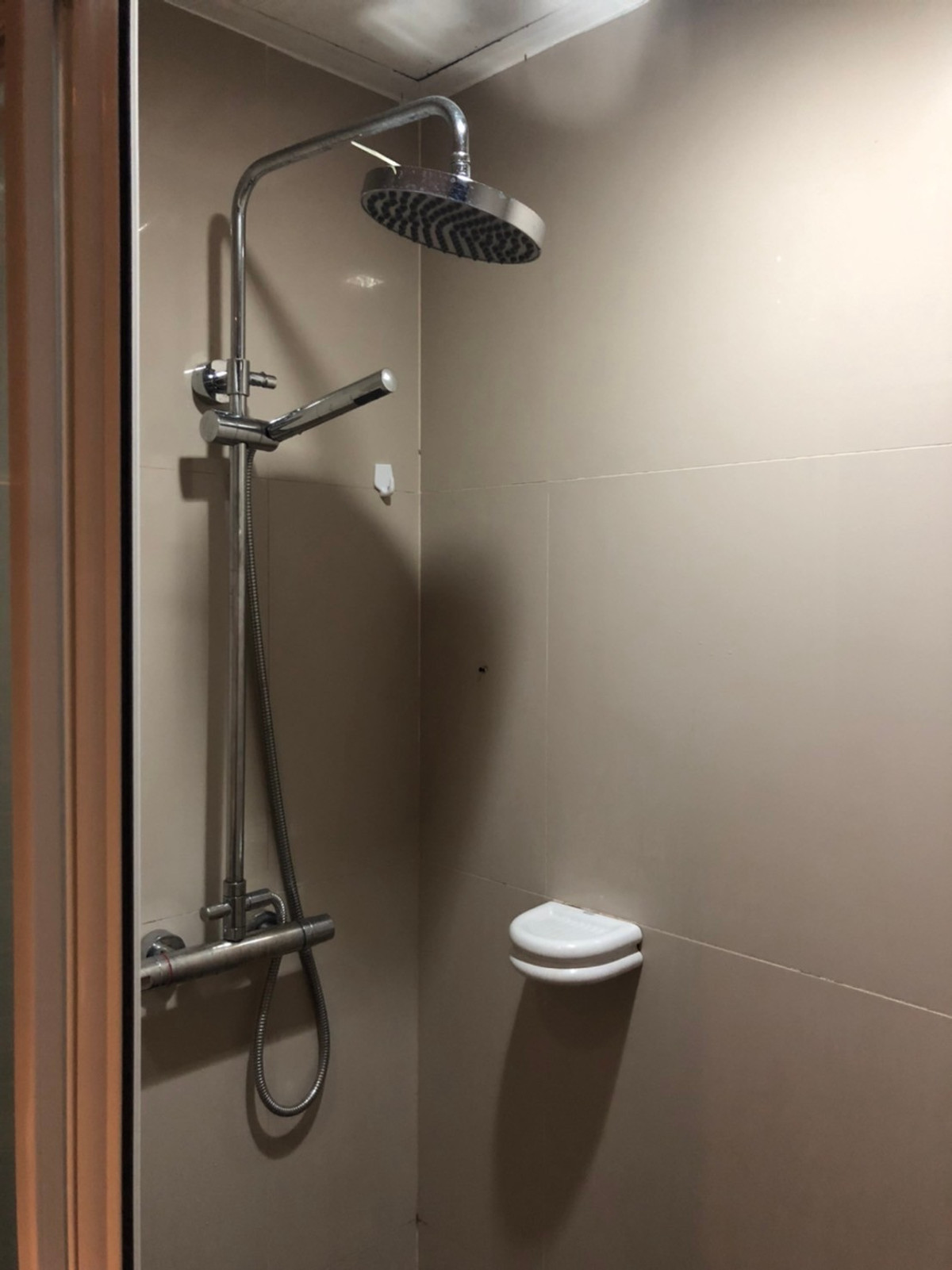 ให้เช่าคอนโดเลียบทางด่วนรามอินทรา : 🔥 ให้เช่า J.W. Boulevard ศรีวรา 🔥 📍 ทำเลดี ใจกลางศรีวรา-ทาวน์อินทาวน์