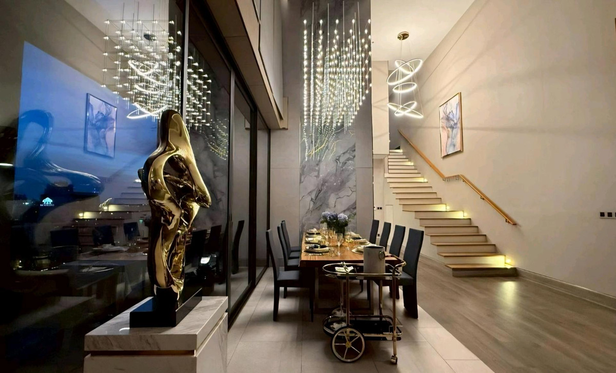 CondoRama9, Petchburi, RCA : The Ultimate Trophy Asset : Brand New Ultra-Luxury Duplex Penthouse at 📍THE ESSE at Singha Complex | 300 Sq.m. Panoramic Skyline Views🚀