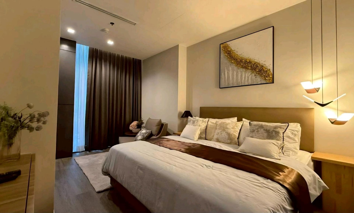 CondoRama9, Petchburi, RCA : The Ultimate Trophy Asset : Brand New Ultra-Luxury Duplex Penthouse at 📍THE ESSE at Singha Complex | 300 Sq.m. Panoramic Skyline Views🚀