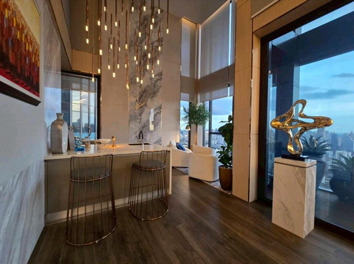 CondoRama9, Petchburi, RCA : The Ultimate Trophy Asset : Brand New Ultra-Luxury Duplex Penthouse at 📍THE ESSE at Singha Complex | 300 Sq.m. Panoramic Skyline Views🚀