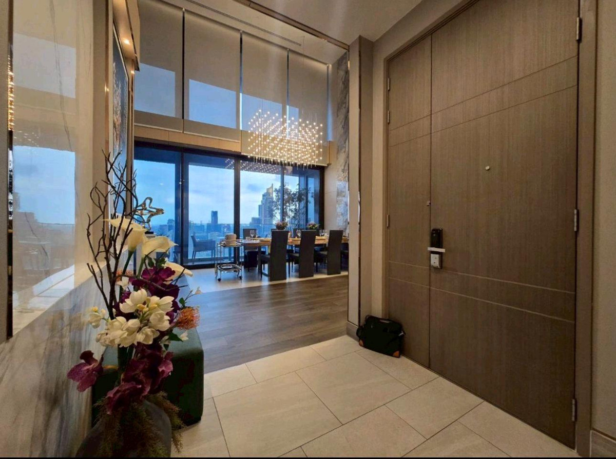 CondoRama9, Petchburi, RCA : The Ultimate Trophy Asset : Brand New Ultra-Luxury Duplex Penthouse at 📍THE ESSE at Singha Complex | 300 Sq.m. Panoramic Skyline Views🚀