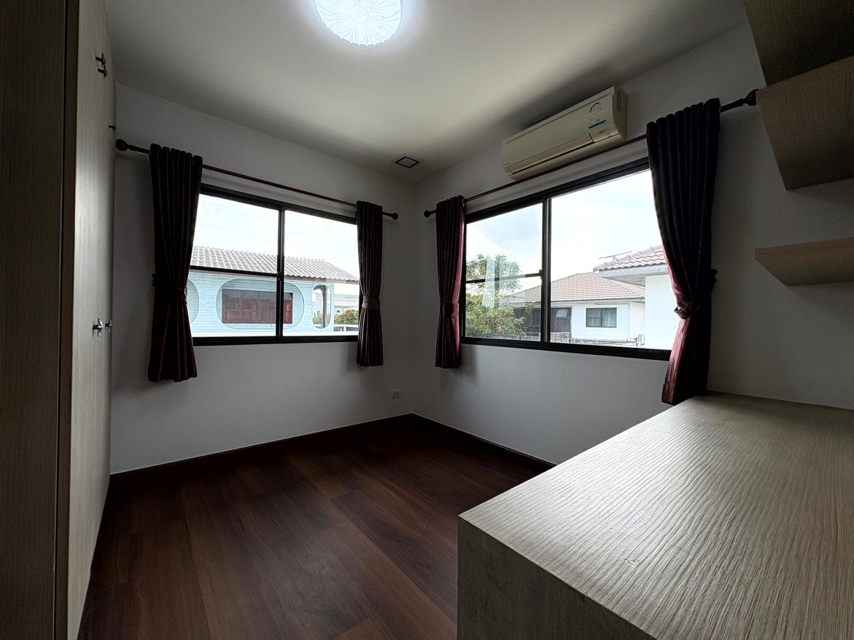 For SaleHouseBangna, Bearing, Lasalle : If you are looking for a house with a quiet corner. But close to convenience The latter is the answer, Manthana 1 Bangna Km.7.
