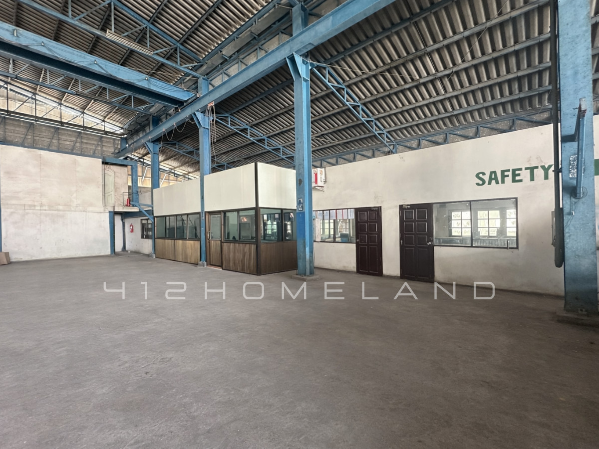 For SaleFactorySamut Prakan,Samrong : Factory + office for sale, 1,300 sq m., purple layout, area 1 rai, industrial location, water and electricity ready, large vehicles easy to get in and out.