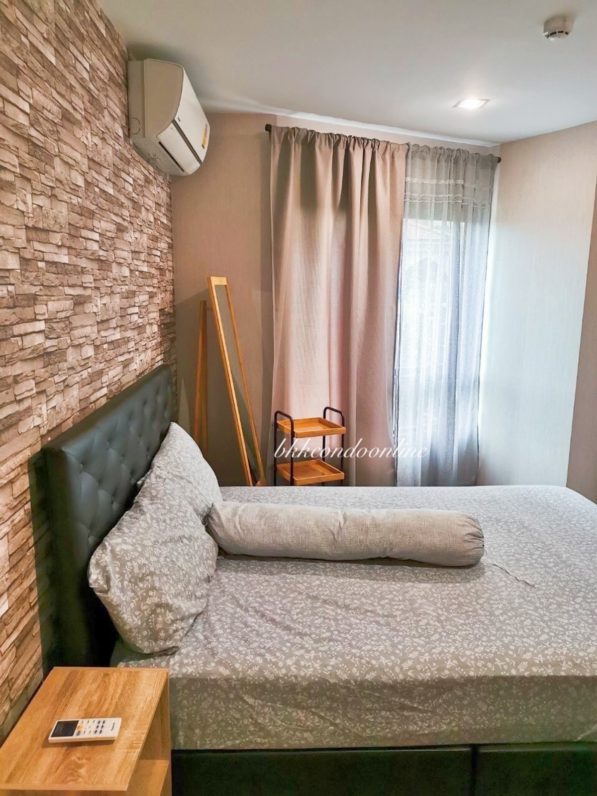 ให้เช่าคอนโดพัฒนาการ ศรีนครินทร์ : Condo for rent: Rich park@triple Station Huamark