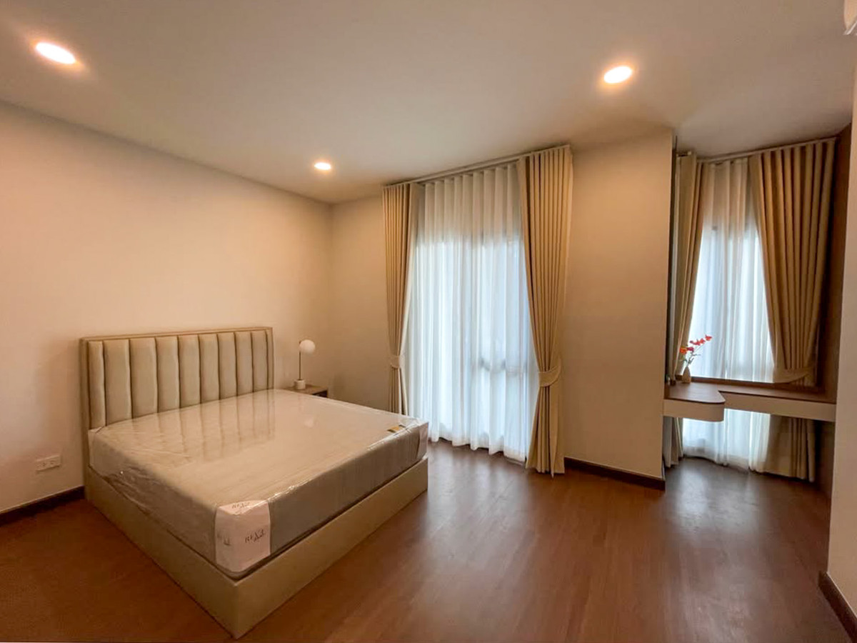 ให้เช่าบ้านบางนา แบริ่ง ลาซาล : The City Bangna 3 บ้านเดี่ยว 4 ห้องนอน 5 ห้องน้ำ พร้อมที่จอด 3 คัน ใกล้ Mega Bangna Please call: 062-496-6454