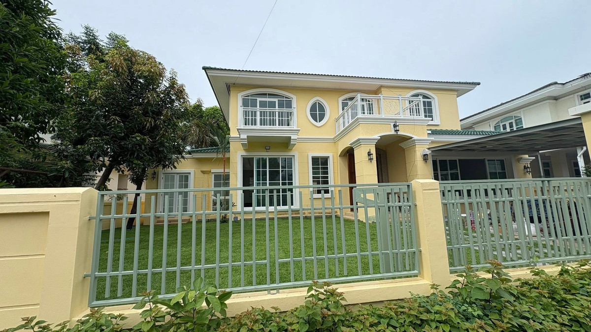 For RentHouseLadkrabang, Suwannaphum Airport : P-2929 For rent! Golden Nakara On Nut 65 ready to move in.