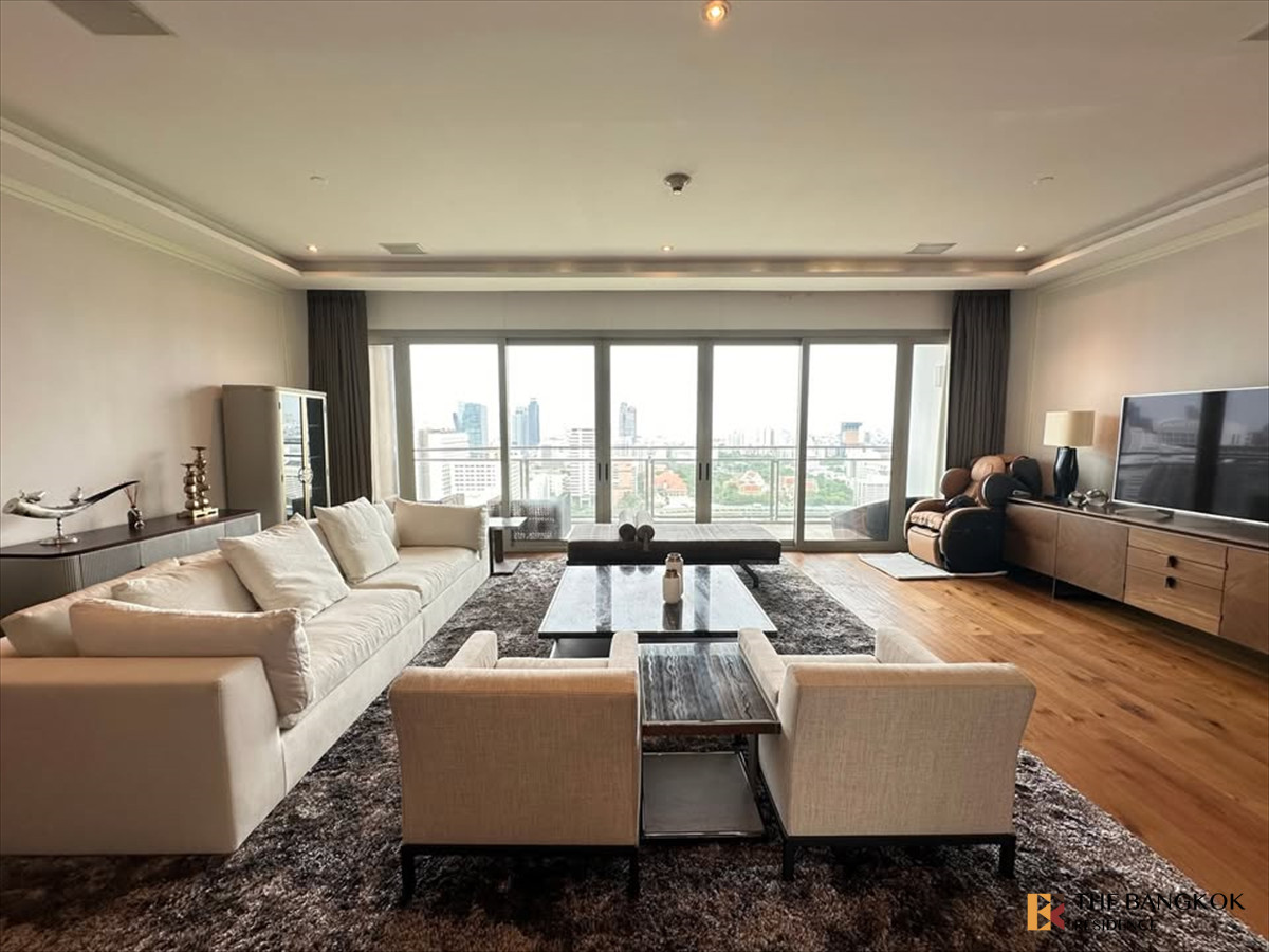 For SaleCondoWitthayu, Chidlom, Langsuan, Ploenchit : 💎 Rare Ultra Luxury  Unit⛳ Stunning Sport Club View - 185 Rajadamri  Near Bts Ratchadamri 