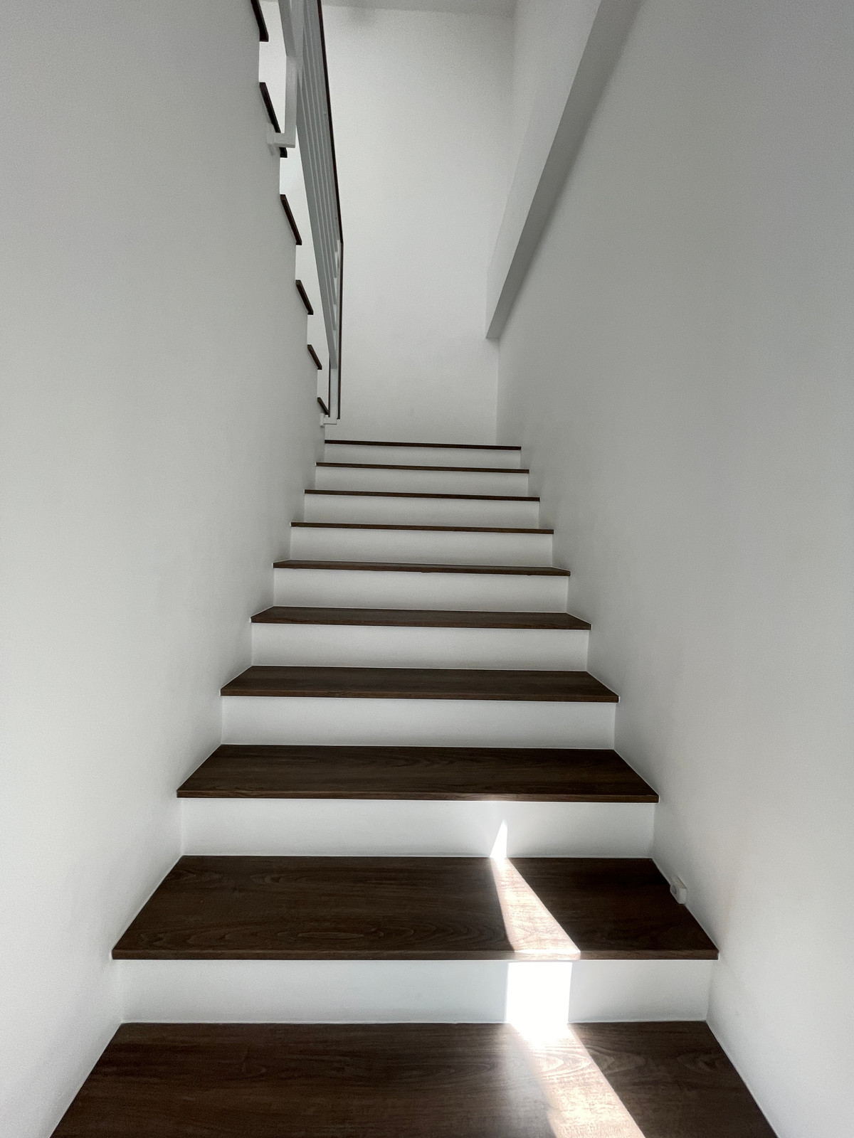 For SaleHome OfficeRamkhamhaeng, Hua Mak : Luxurious 5-story home office for sale, Metier Rama 9 project (Metier Rama 9), designed under the concept of superiority. Private parking for up to 6 cars