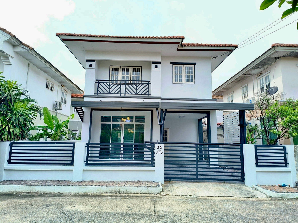 For SaleNawamin, Ramindra : For Sale: Newly Renovated 2-Storey Twin House (Detached-Style) | Burirom Village, Khlong Song 23 | Special Price – Free Transfer