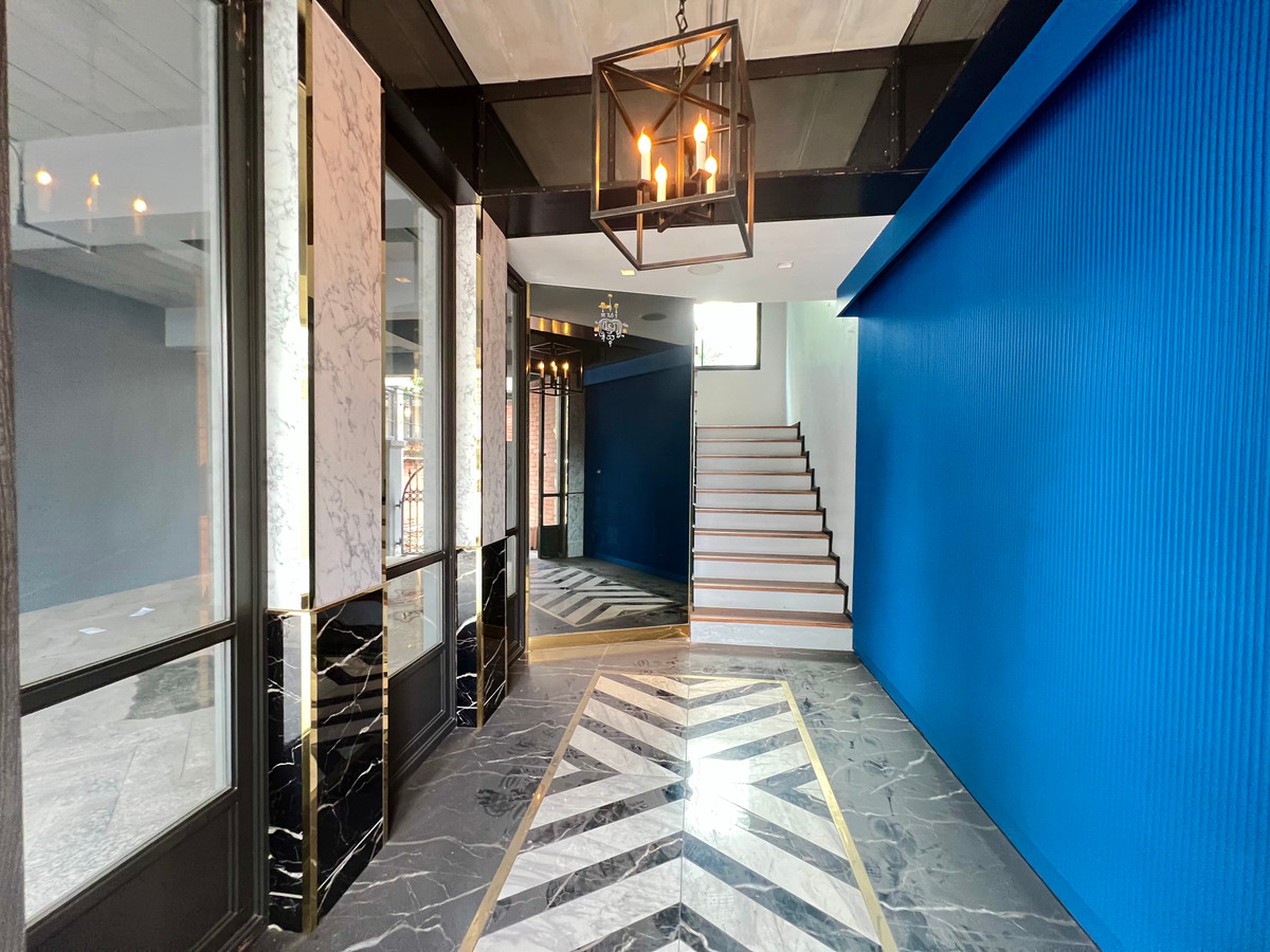 ให้เช่าโฮมออฟฟิศเลียบทางด่วนรามอินทรา : ให้เช่า ARCO Home Office 4 ชั้น | หลังมุม ทำเล Prime Ekkamai–Ramintra | พื้นที่ใหญ่ 395 ตร.ม. | จอดรถได้สูงสุด 6 คัน