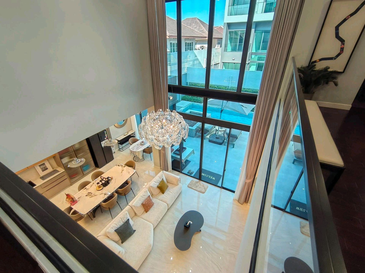 ให้เช่าบ้านเลียบทางด่วนรามอินทรา : FOR RENT : The honor โยธินพัฒนา มีลิฟท์พร้อมสระว่ายน้ำขนาดใหญ่ 8 ห้องนอน ทำเลหน้าสวน 