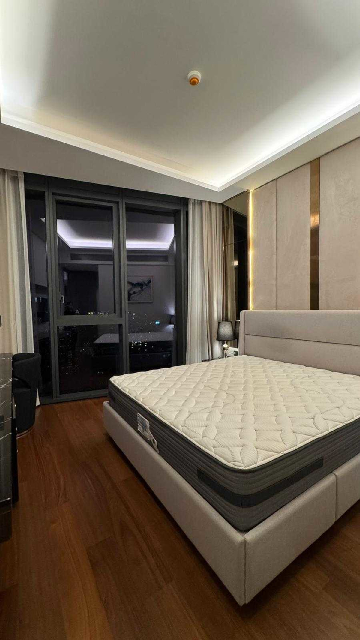 For RentCondoSukhumvit, Asoke, Thonglor : Luxury condo at The Estelle PhromPhong, convenient transportation, close to BTS, shuttle available, beautifully decorated room, fully furnished, ready to move in!