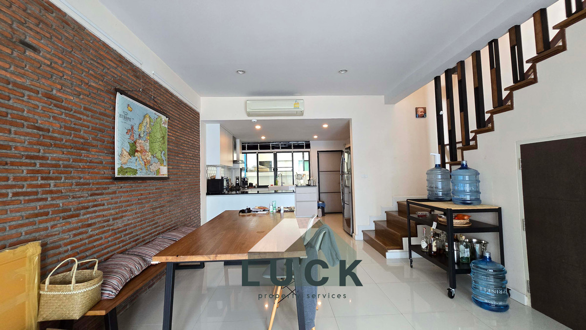 ขายทาวน์โฮมอ่อนนุช อุดมสุข : LUCK 🏠ขายทาวน์โฮม Bless Town สุขุมวิท 50 ทาวน์โฮม Modern 3.5 ชั้น ใกล้ทางด่วน สภาพดี พร้อมใช้!!!