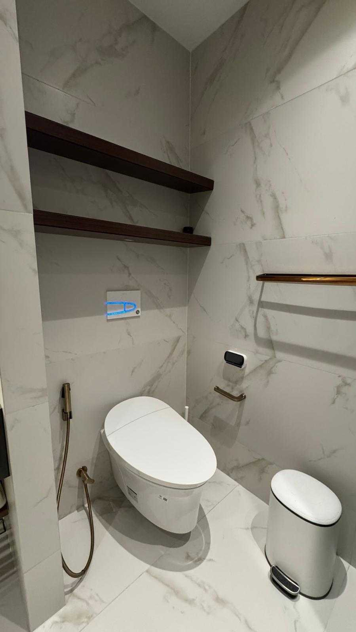 For RentCondoSukhumvit, Asoke, Thonglor : Luxury condo at The Estelle PhromPhong, convenient transportation, close to BTS, shuttle available, beautifully decorated room, fully furnished, ready to move in!