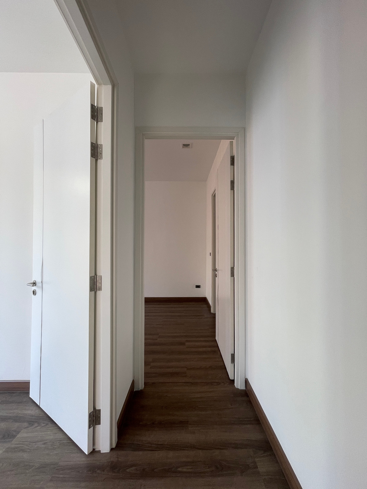 For SaleHome OfficeRamkhamhaeng, Hua Mak : Luxurious 5-story home office for sale, Metier Rama 9 project (Metier Rama 9), designed under the concept of superiority. Private parking for up to 6 cars