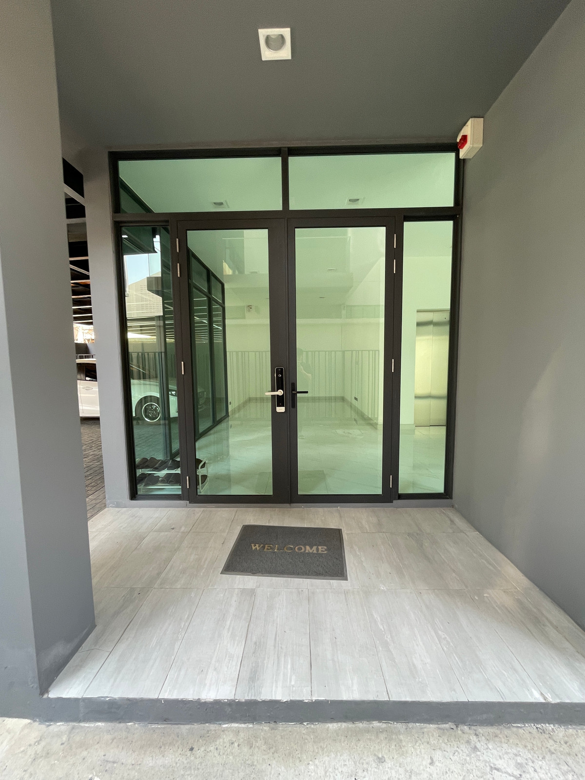 For SaleHome OfficeRamkhamhaeng, Hua Mak : Luxurious 5-story home office for sale, Metier Rama 9 project (Metier Rama 9), designed under the concept of superiority. Private parking for up to 6 cars