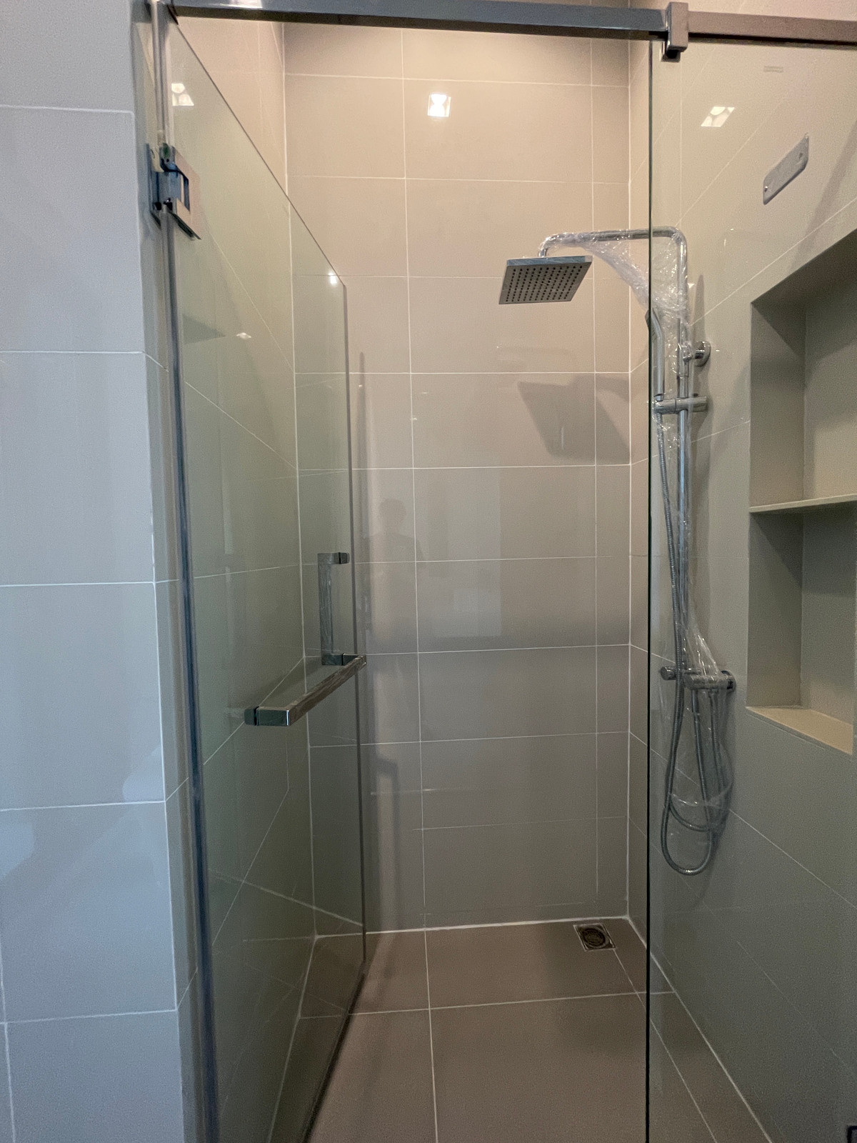 For SaleHome OfficeRamkhamhaeng, Hua Mak : Luxurious 5-story home office for sale, Metier Rama 9 project (Metier Rama 9), designed under the concept of superiority. Private parking for up to 6 cars