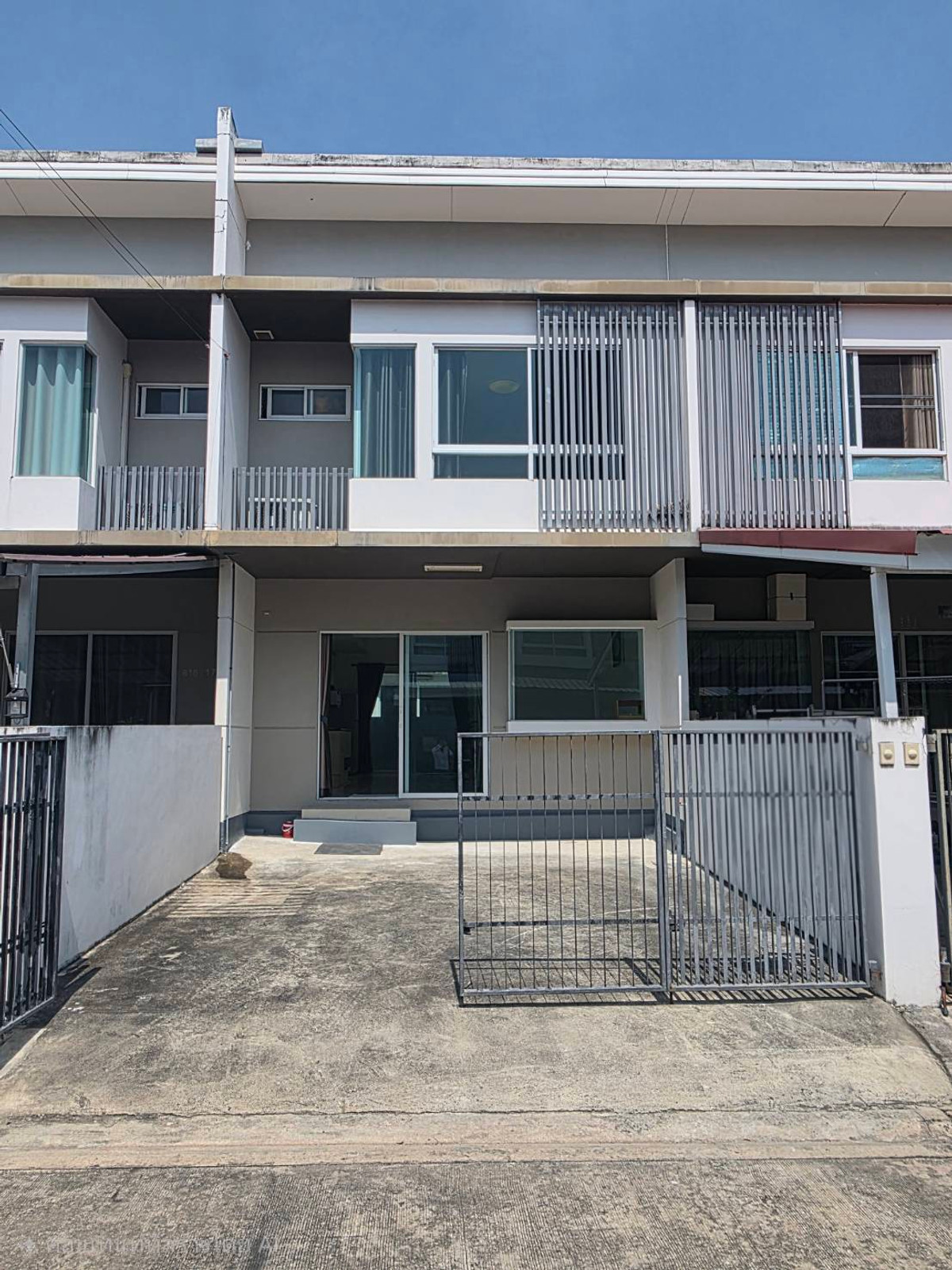 ให้เช่าทาวน์โฮมราษฎร์บูรณะ สุขสวัสดิ์ : ให้เช่าทาวน์โฮม อินดี้ 2 ประชาอุทิศ 90 ใกล้ วิลเลจ ฮับ ประชาอุทิศ เพียง 3 นาที