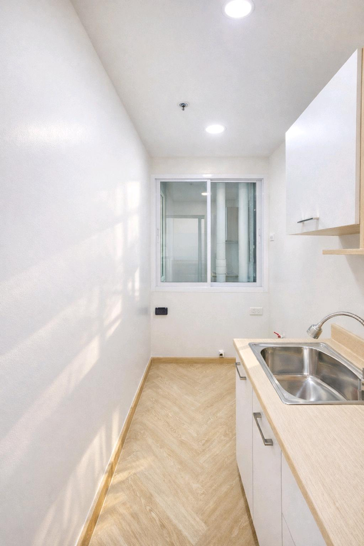 ขายคอนโดเสรีไทย-นิด้า : คอนโดย่านรามคำแหงสูงสุดในย่านรามคำแหง ชมวิวแบบพาโนรามา รายล้อมด้วยสิ่งอำนวยความสะดวก ไปทำงานหรือเรียนได้สบาย ๆ ใกล้ mrt แยกสำสาลีเพียง 400เมตร