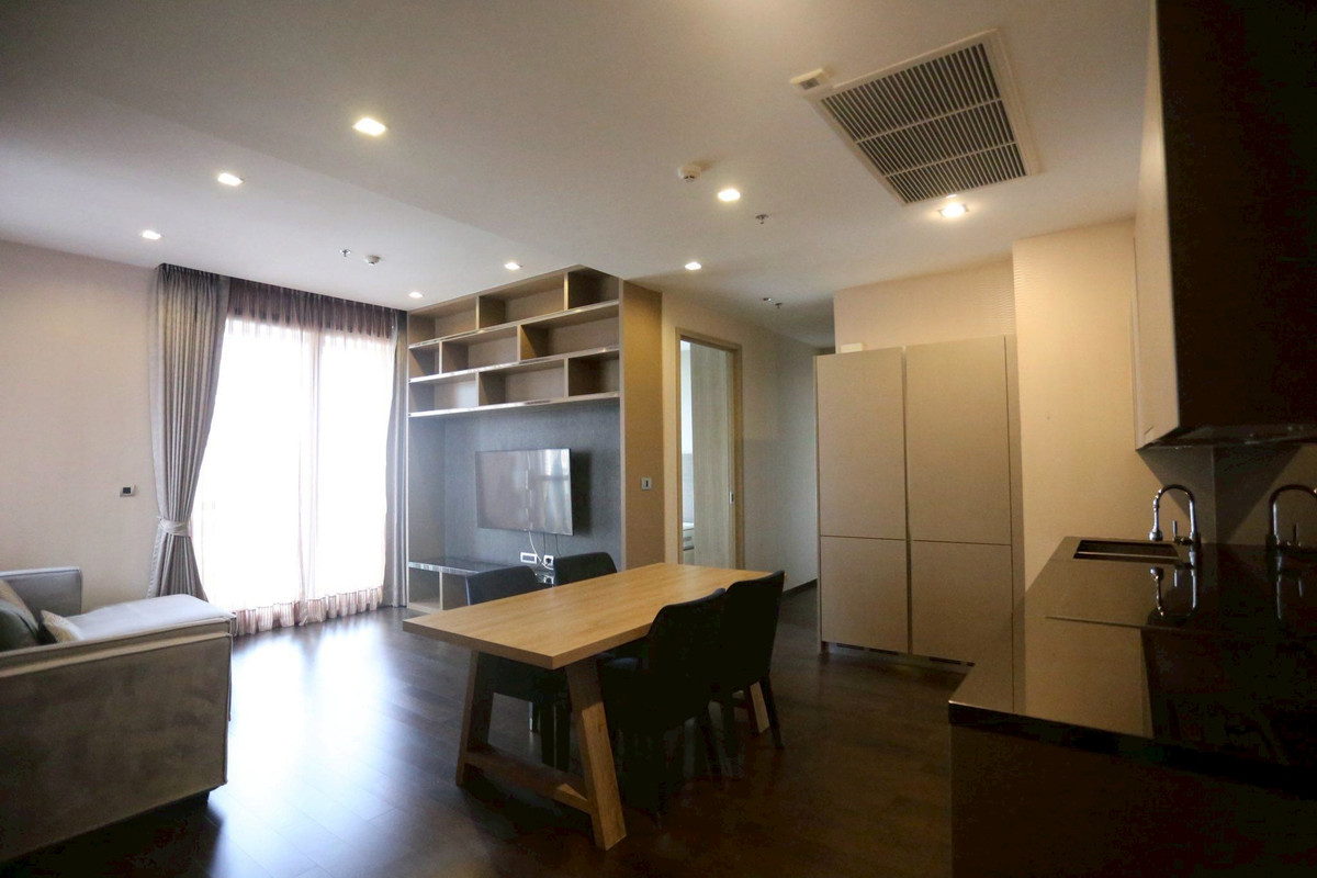 For RentCondoSukhumvit, Asoke, Thonglor : Condo The XXXIX by Sansiri, convenient travel, close to BTS, has a shuttle, fully furnished, ready to move in!